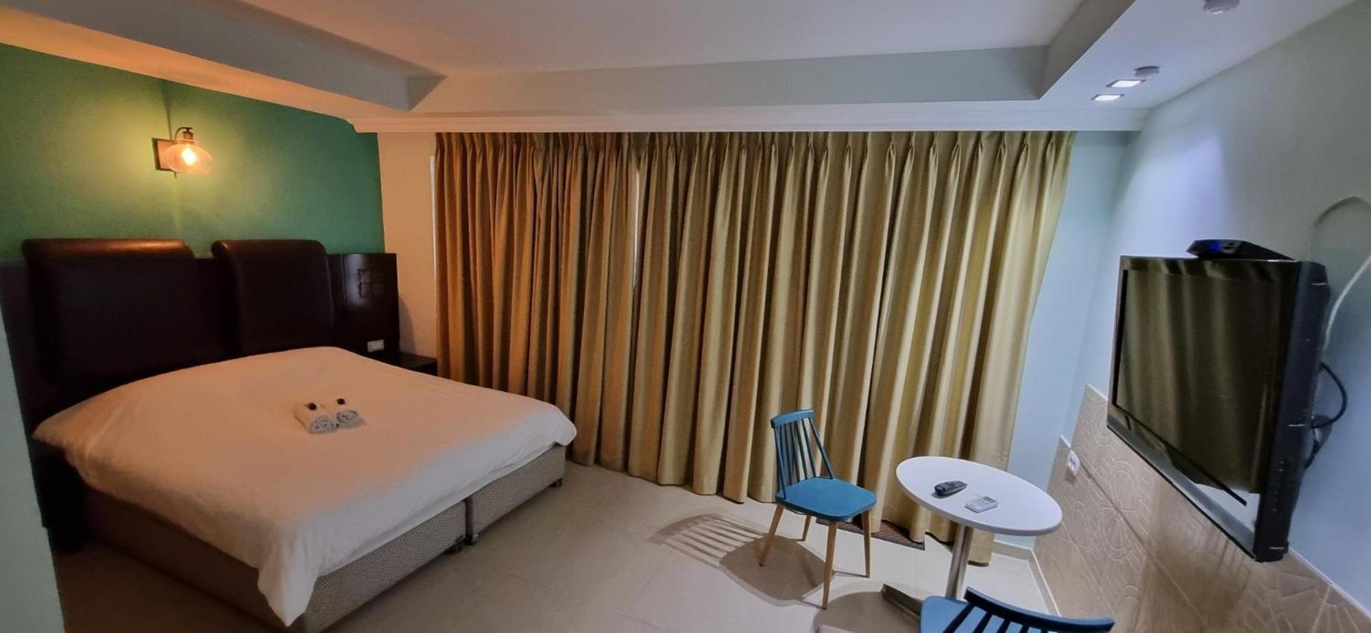 Marina Beach Hotel Тель-Авів Екстер'єр фото