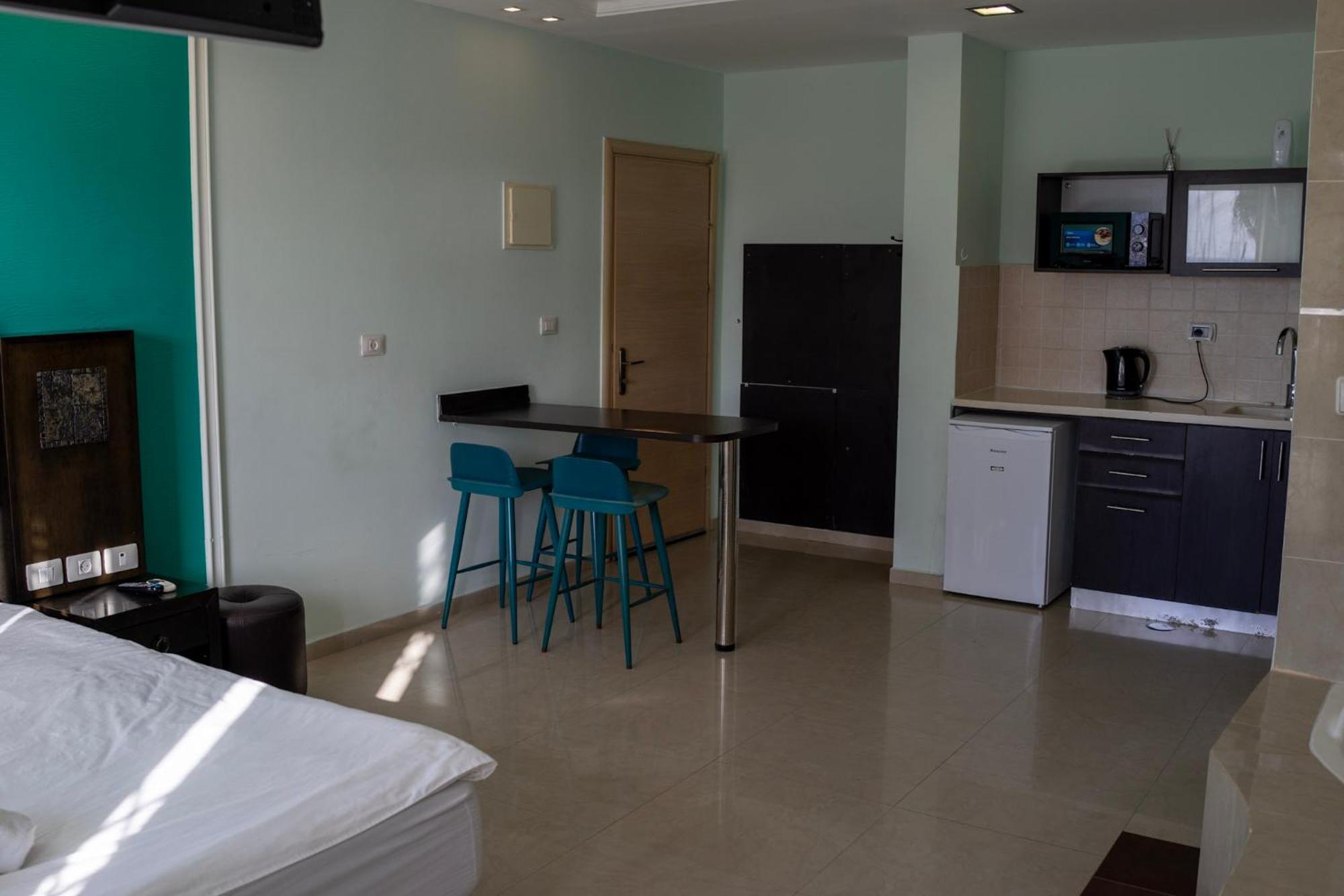 Marina Beach Hotel Тель-Авів Екстер'єр фото